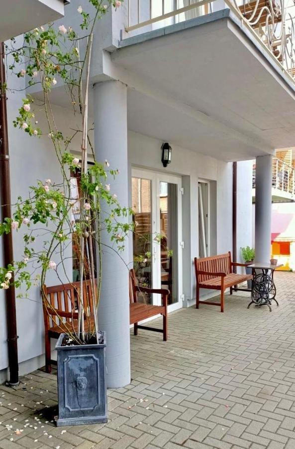 Bed and Breakfast Pod Roza Леба Экстерьер фото