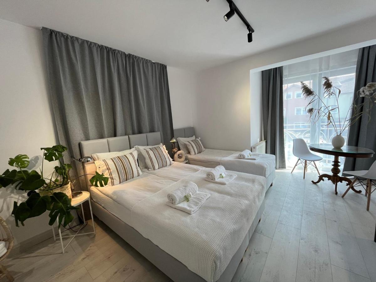 Bed and Breakfast Pod Roza Леба Экстерьер фото
